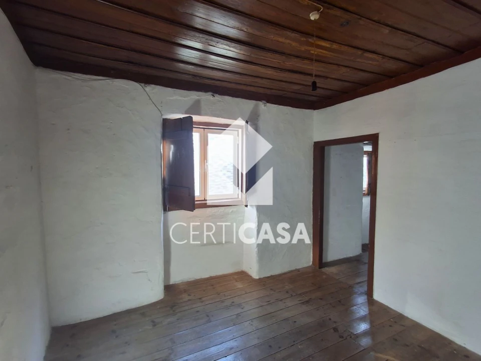 Loja para Venda em Pernes Foto 28