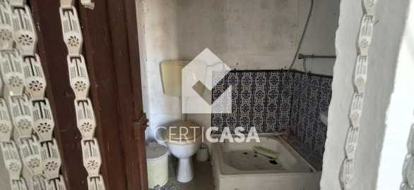 Moradia T1 para Venda em Almoster