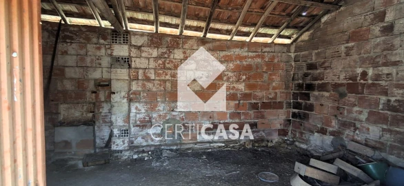 Moradia T1 para Venda em Almoster