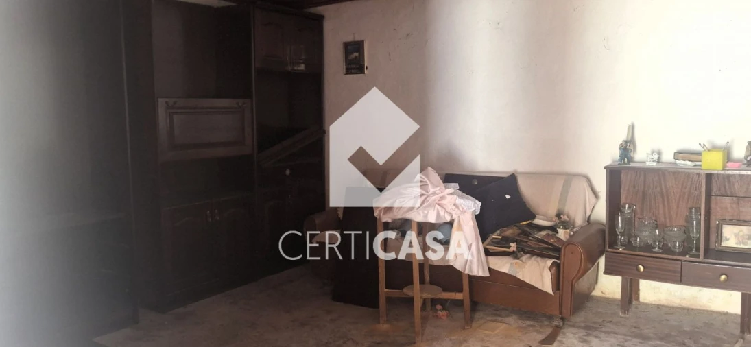 Moradia T1 para Venda em Almoster Foto 6