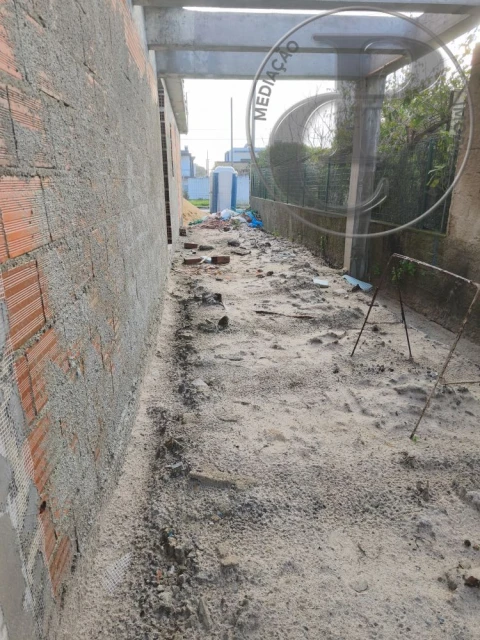 Moradia T4 para Venda em Fernao Ferro