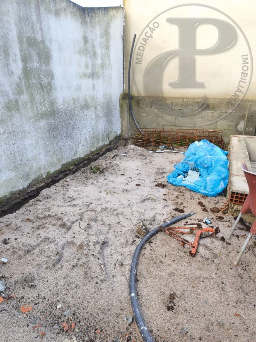 Moradia T4 para Venda em Fernao Ferro Foto 6