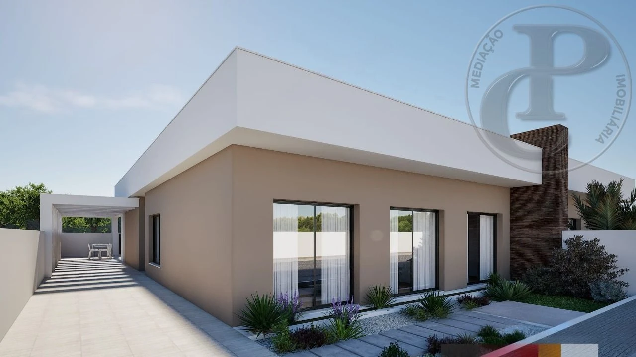 Moradia T4 para Venda em Fernao Ferro Foto 3