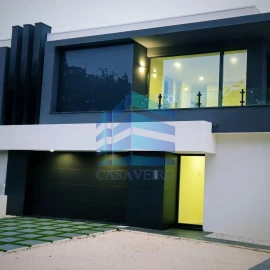 Moradia T4 para Venda em Santa Joana