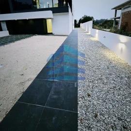 Moradia T4 para Venda em Santa Joana