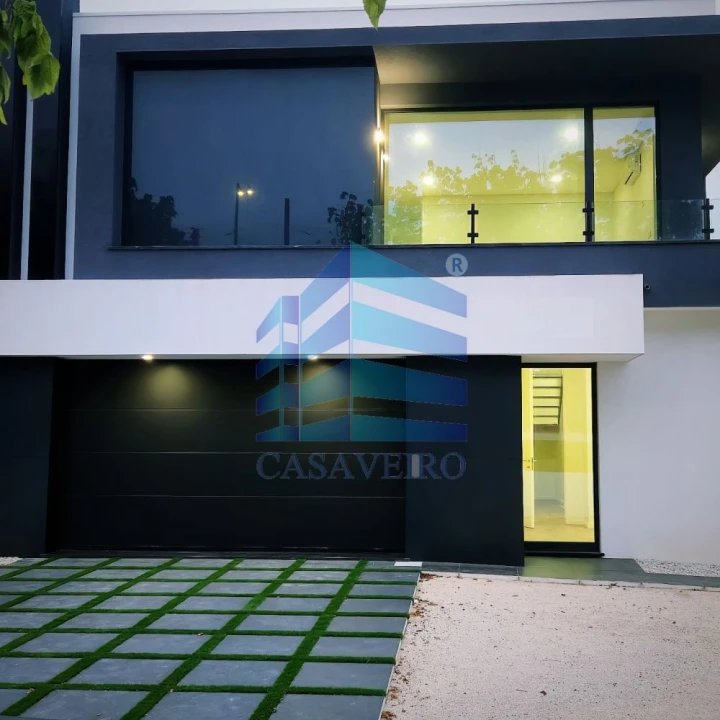 Moradia T4 para Venda em Santa Joana Foto 15