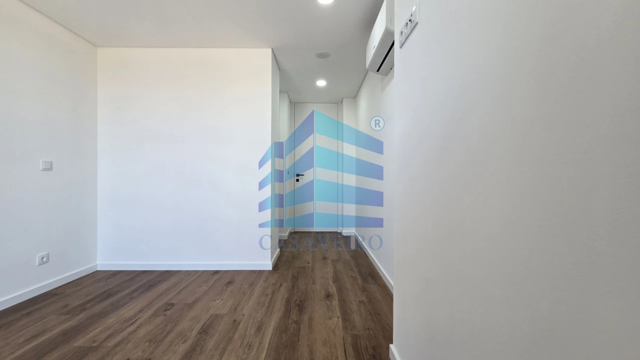 Apartamento T2 para Venda em São Bernardo Foto 28