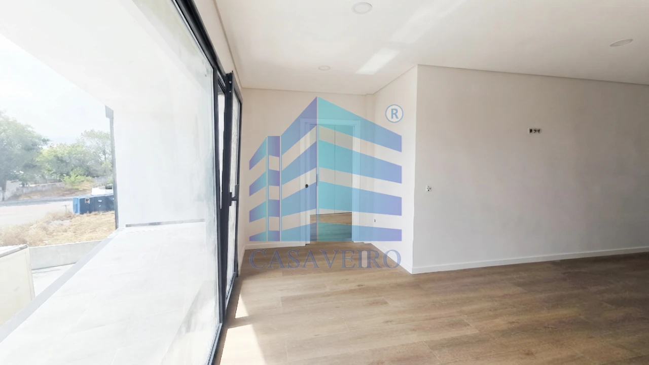 Moradia T4 para Venda em Gafanha da Encarnação Foto 9