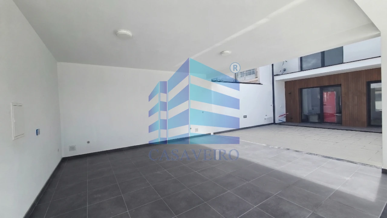 Moradia T4 para Venda em Gafanha da Encarnação Foto 22