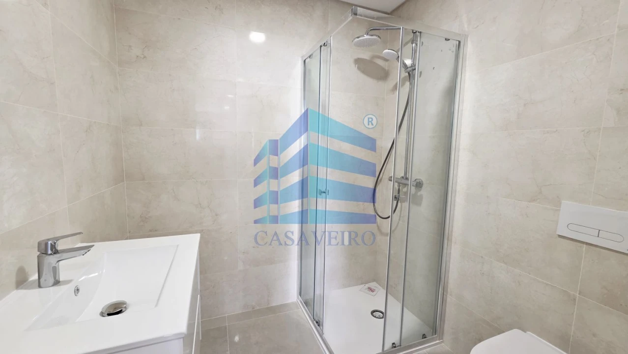 Apartamento T1 para Venda em Esgueira Foto 11