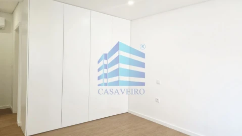 Apartamento T1 para Venda em Esgueira