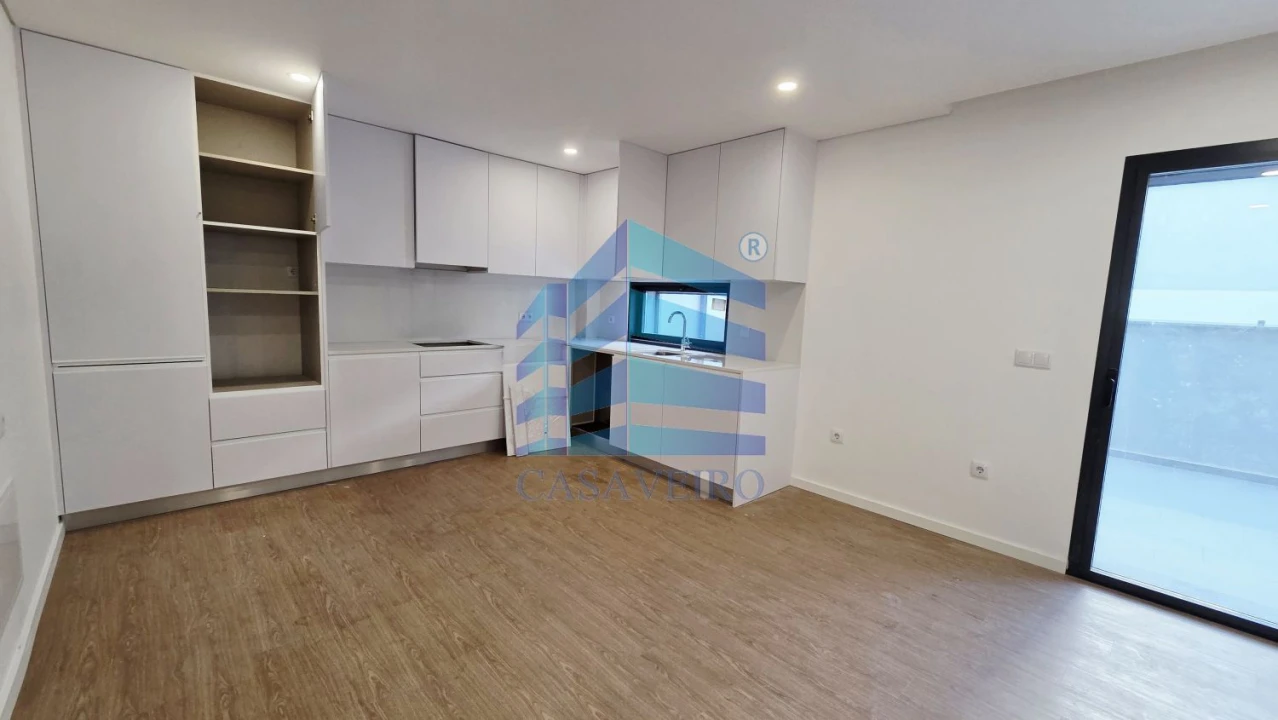 Apartamento T2 para Venda em Esgueira Foto 2