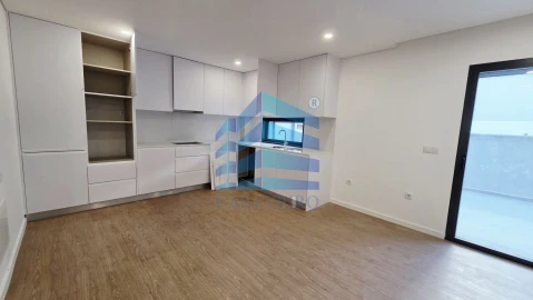 Apartamento T2 para Venda em Esgueira