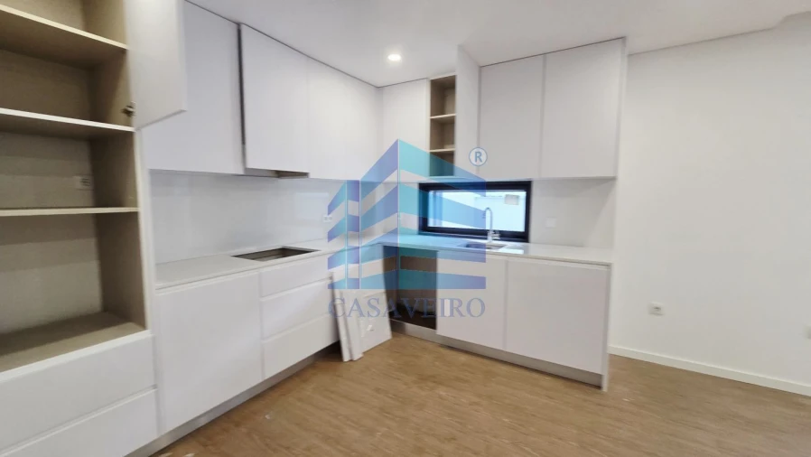 Apartamento T2 para Venda em Esgueira Foto 3