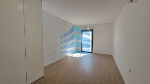 Apartamento T3 para Venda em Esgueira