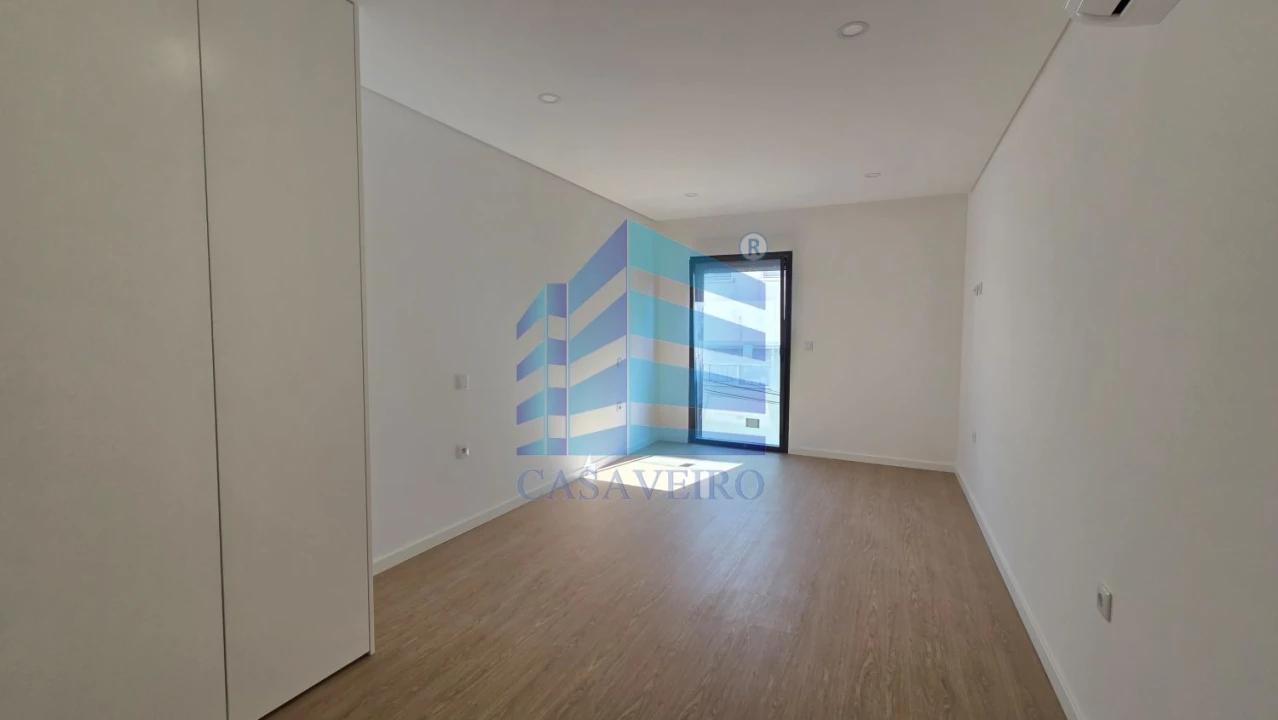 Apartamento T3 para Venda em Esgueira Foto 14