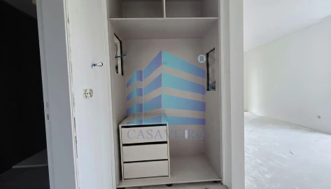 Apartamento T1 para Venda em Glória e Vera Cruz