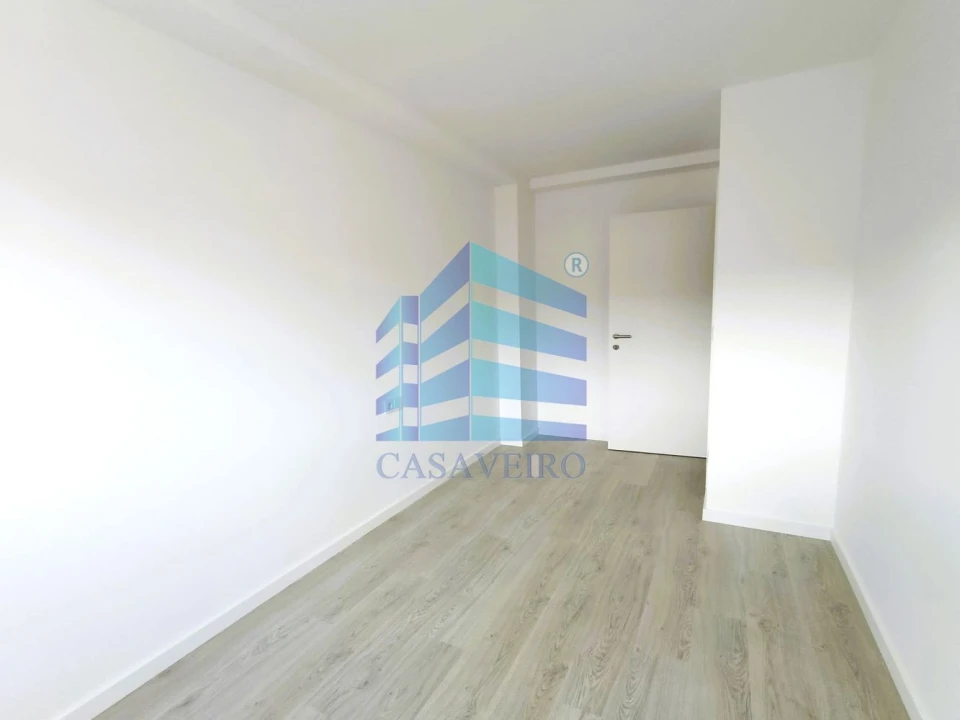 Apartamento T2 para Venda em Aradas Foto 5