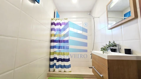 Moradia T4 para Venda em Esgueira