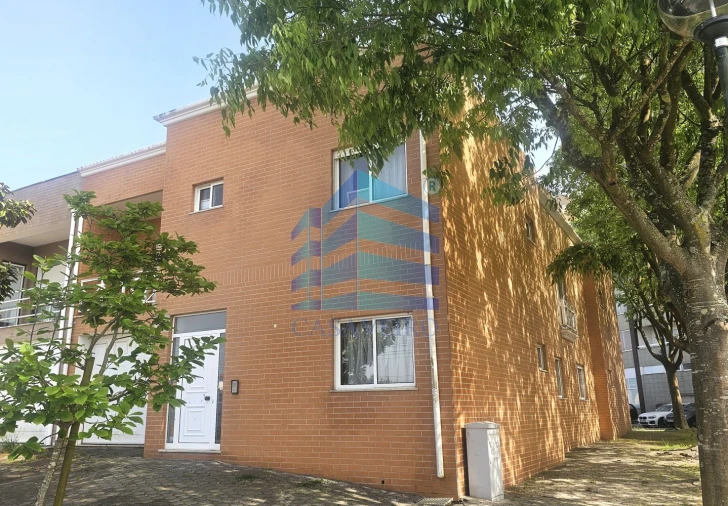 Moradia T4 para Venda em Esgueira Foto 38