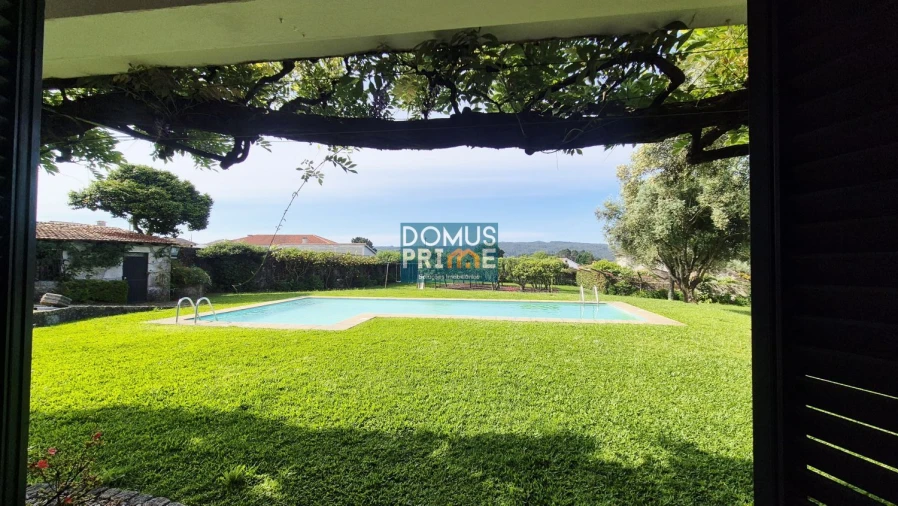 Moradia T5 para Venda em Forjães Foto 7