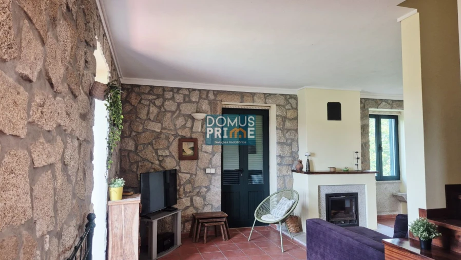 Moradia T5 para Venda em Forjães Foto 18