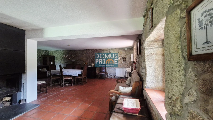 Moradia T5 para Venda em Forjães Foto 13