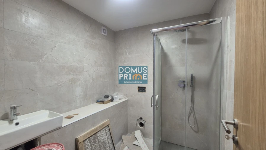 Moradia T2 para Venda em Eira Vedra Foto 8