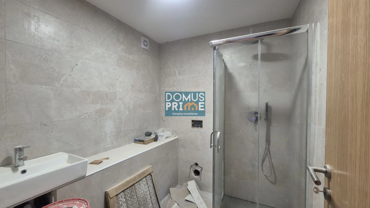 Moradia T2 para Venda em Eira Vedra Foto 8