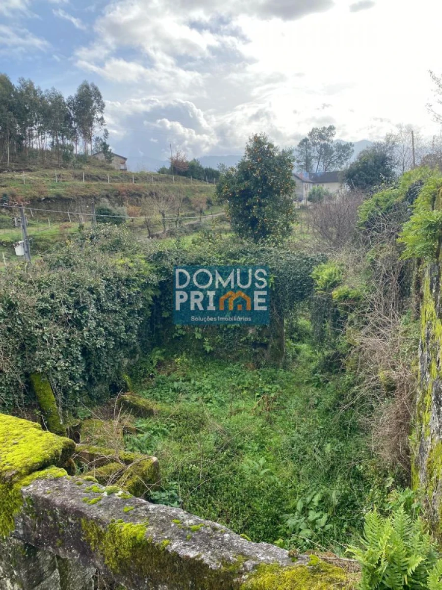 Moradia T2 para Venda em Valdreu Foto 2