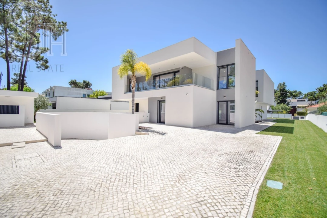 Moradia T5 para Venda em Corroios Foto 1