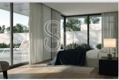 Moradia T4 para Venda em Corroios