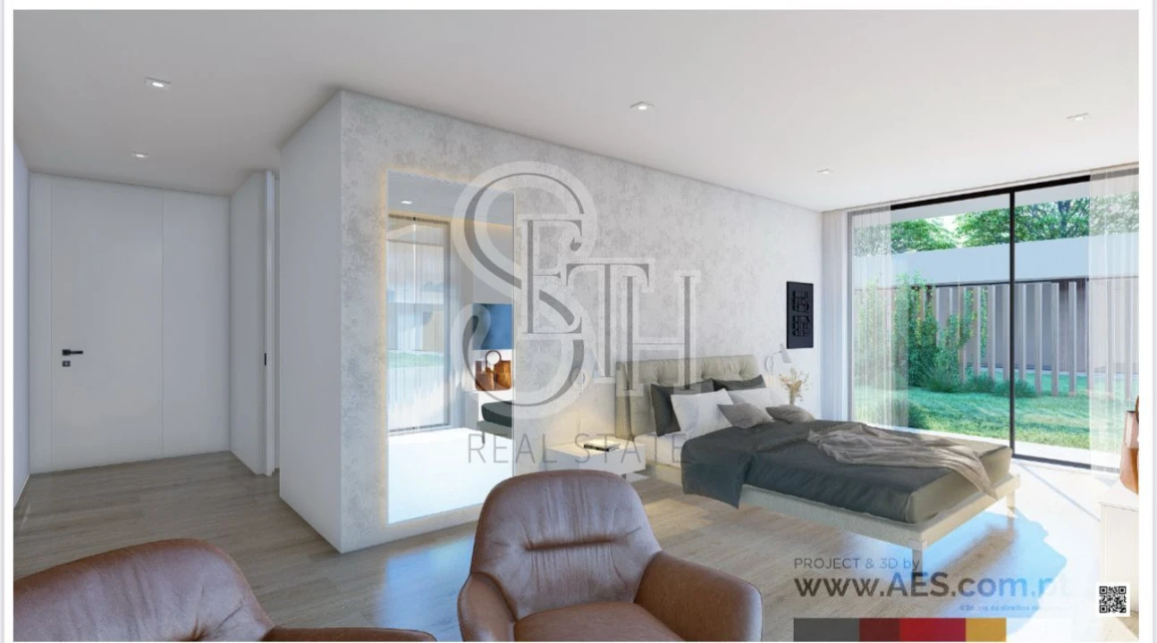 Moradia T4 para Venda em Corroios Foto 11