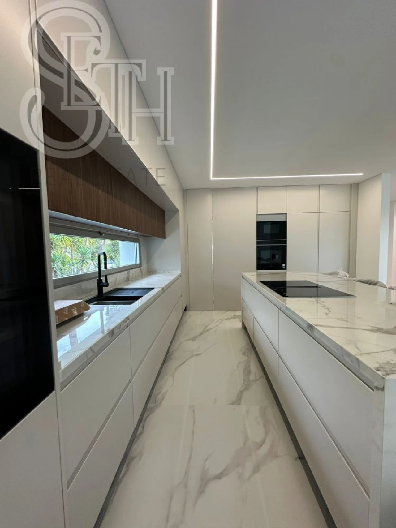 Moradia T5 para Venda em Charneca de Caparica e Sobreda Foto 12
