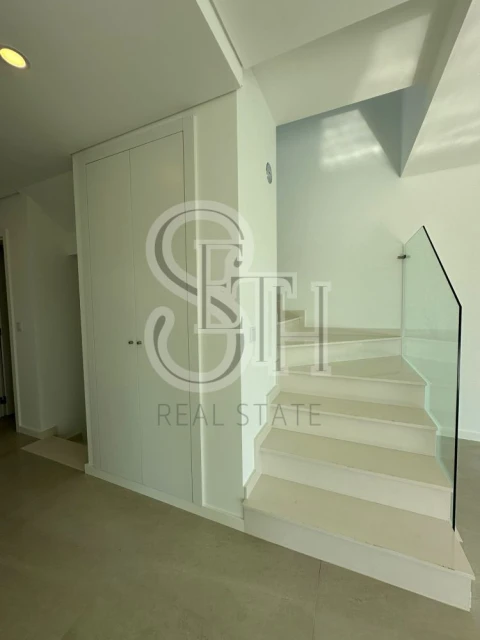 Moradia T3 para Venda em Charneca de Caparica e Sobreda