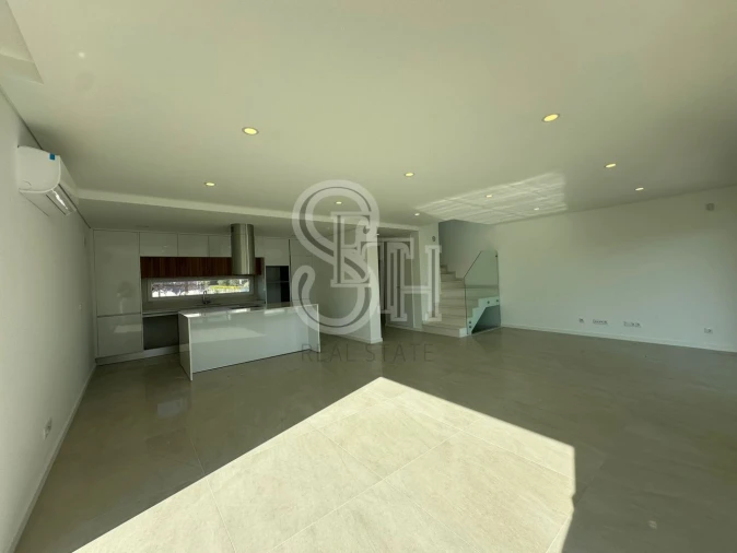 Moradia T3 para Venda em Charneca de Caparica e Sobreda Foto 7