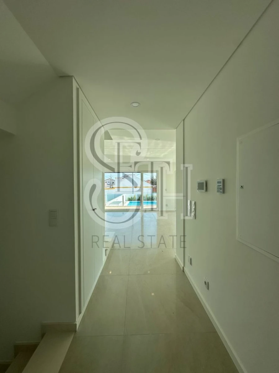 Moradia T3 para Venda em Charneca de Caparica e Sobreda Foto 15