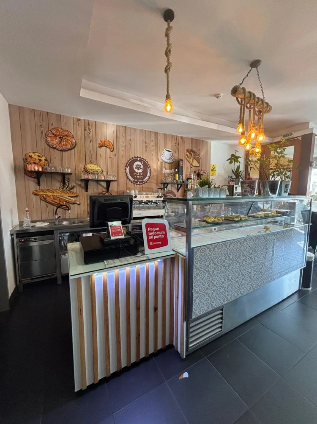 Loja para Trespasse em Cidade da Maia Foto 1