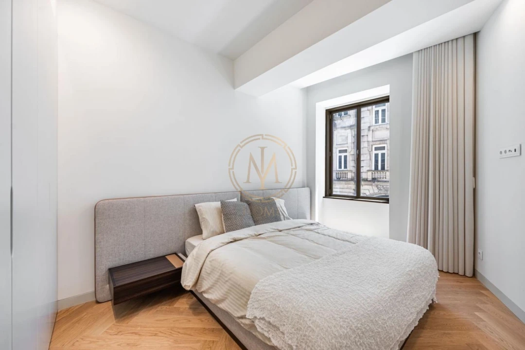 Apartamento T2 para Venda em Cedofeita, Santo Ildefonso, Sé, Miragaia, São Nicolau e Vitória Foto 4