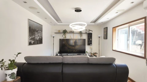 Moradia T4 para Venda em Grijó e Sermonde