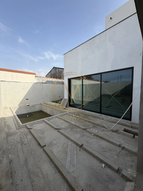 Moradia T4 para Venda em Canidelo