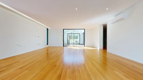 Moradia T2 para Venda em Madalena