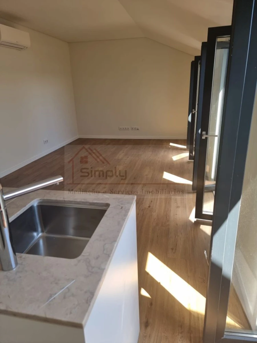 Apartamento T1 para Venda em Alcantara Foto 12