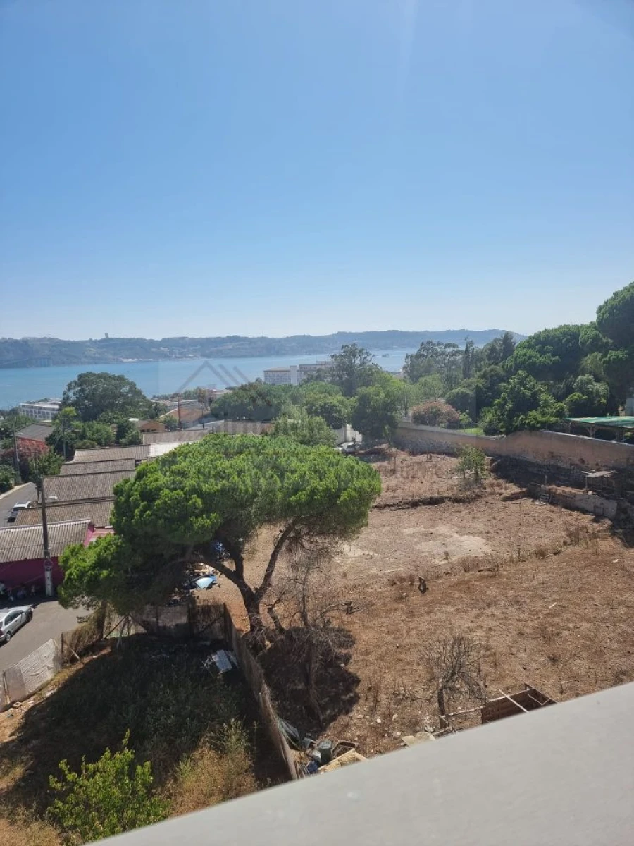 Apartamento T1 para Venda em Alcantara Foto 2