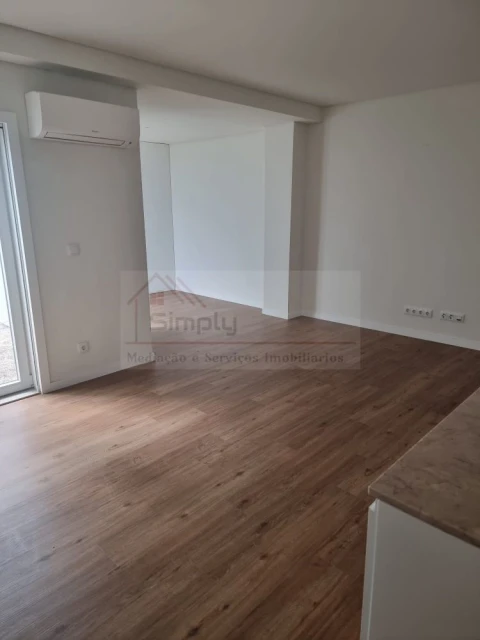 Apartamento T0 para Venda em Alcantara