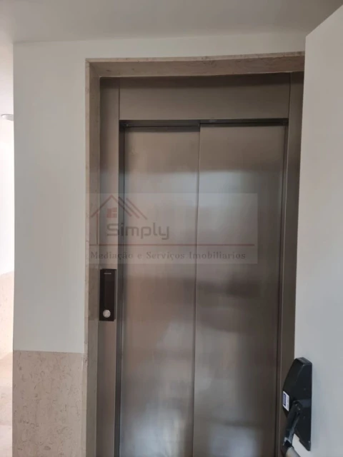 Apartamento T0 para Venda em Alcantara