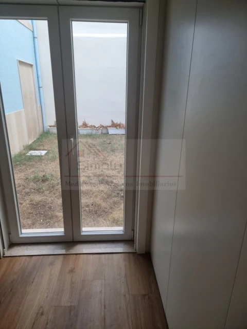 Apartamento T0 para Venda em Alcantara