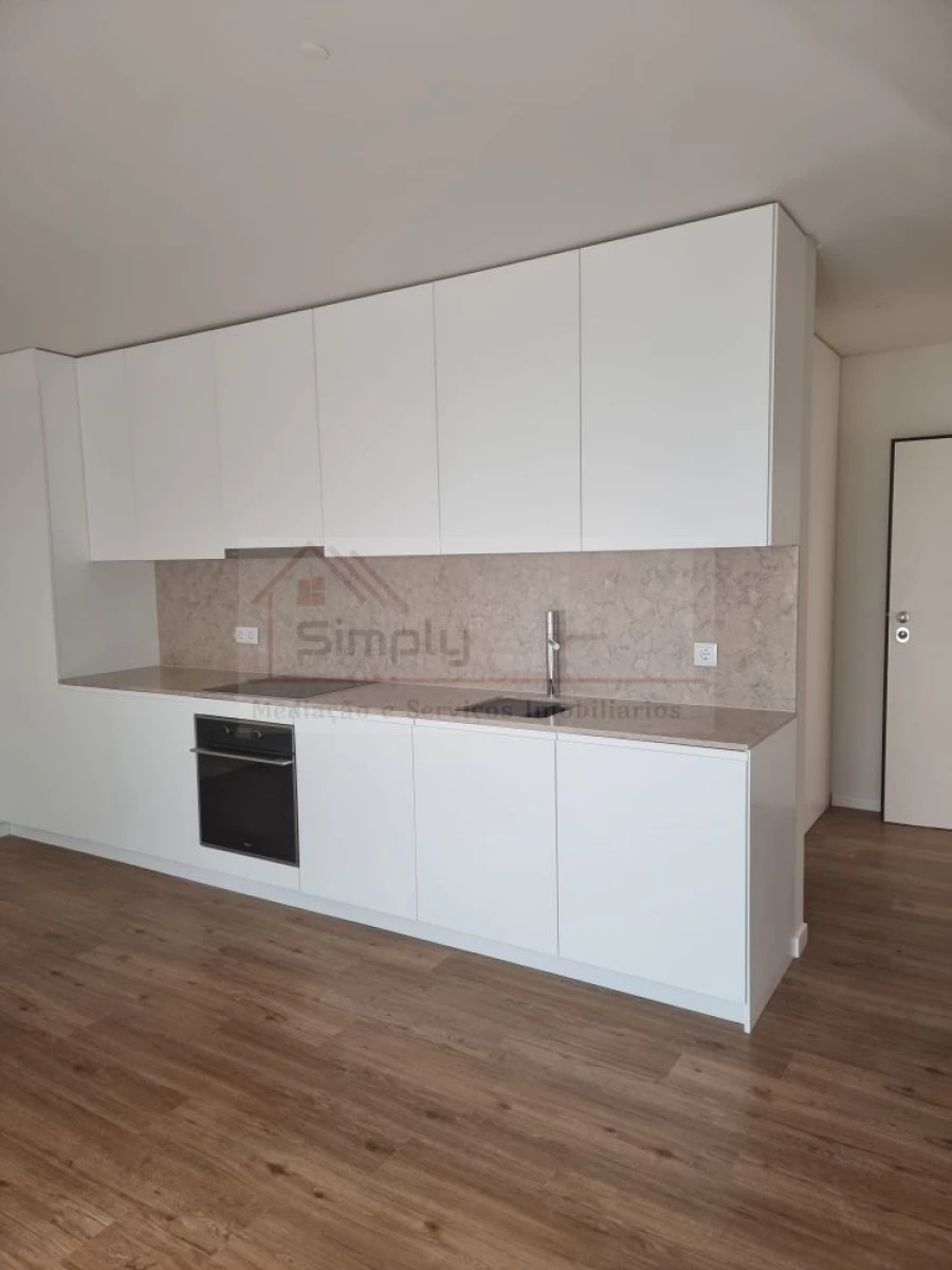 Apartamento T0 para Venda em Alcantara Foto 6