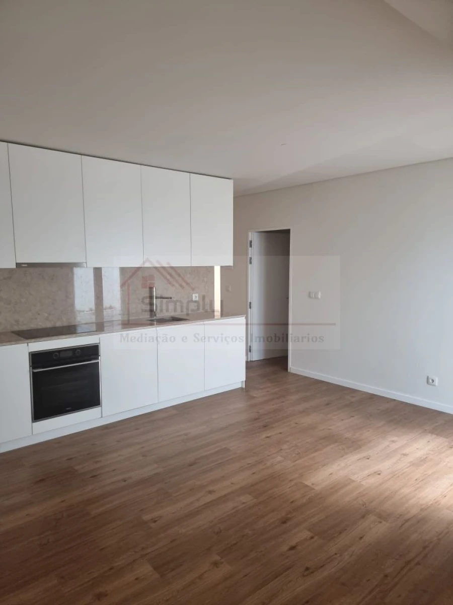 Apartamento T0 para Venda em Alcantara Foto 2