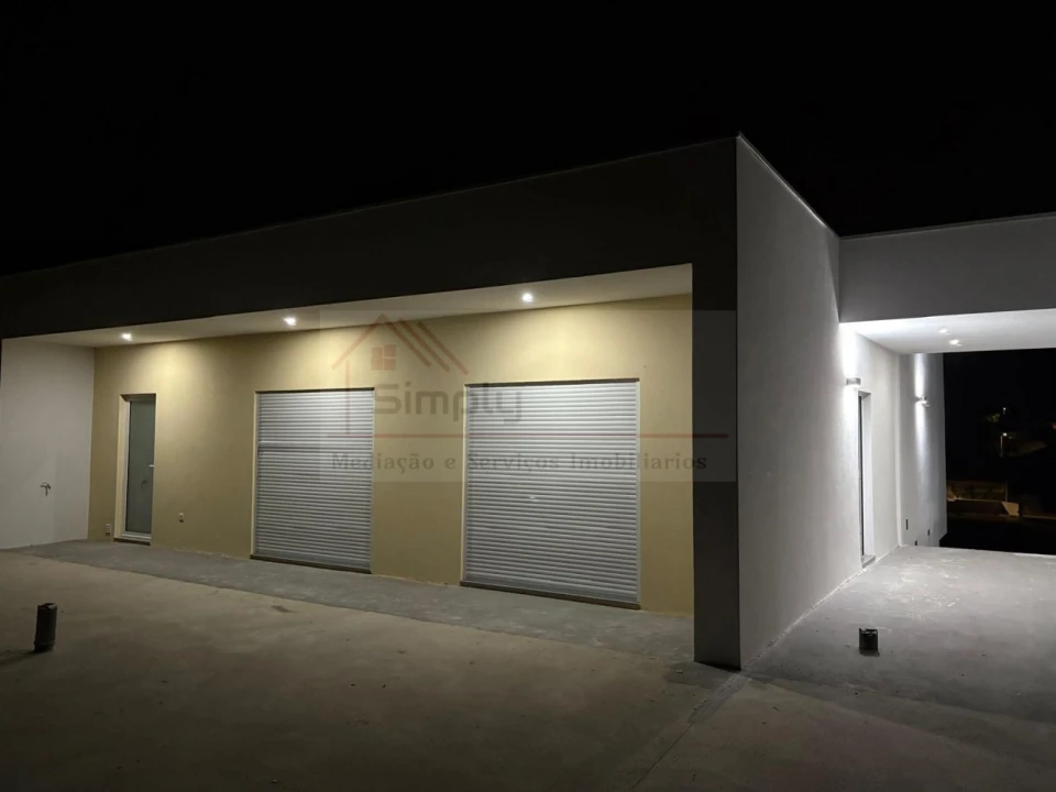 Moradia T3 para Venda em Arcos e Mogofores Foto 2